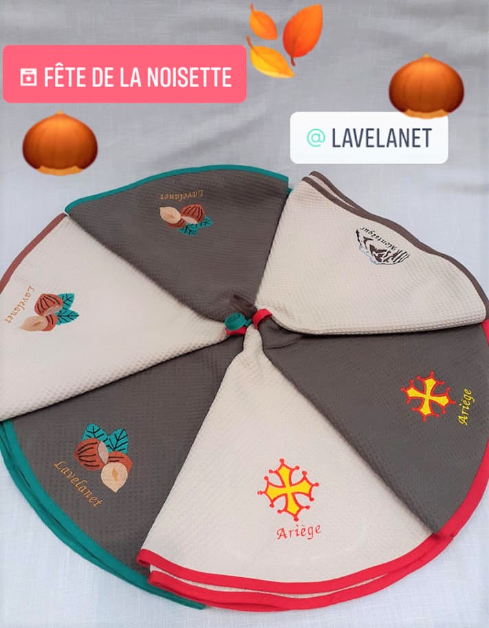 torchon rond avec broderie fabriqué artisanalement en Arièg