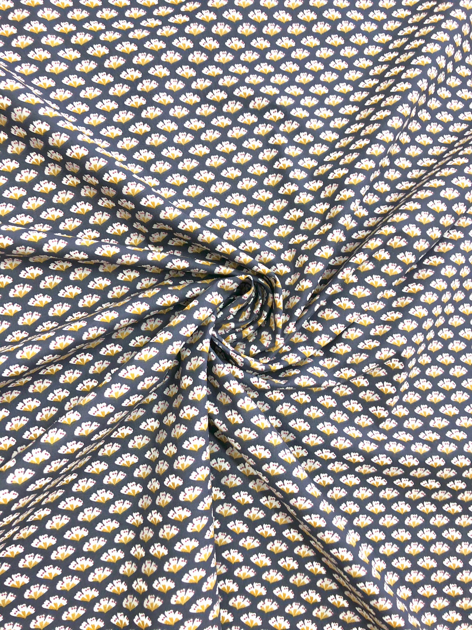 tissu coton imprimé pettis motifs sirko fond marine
