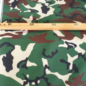 tissu polyester camouflage grand modèle