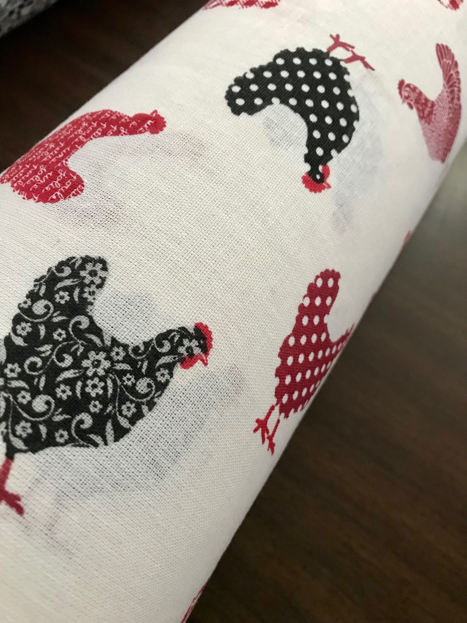 tissu coton enduit spécial nappages motifs poulettes