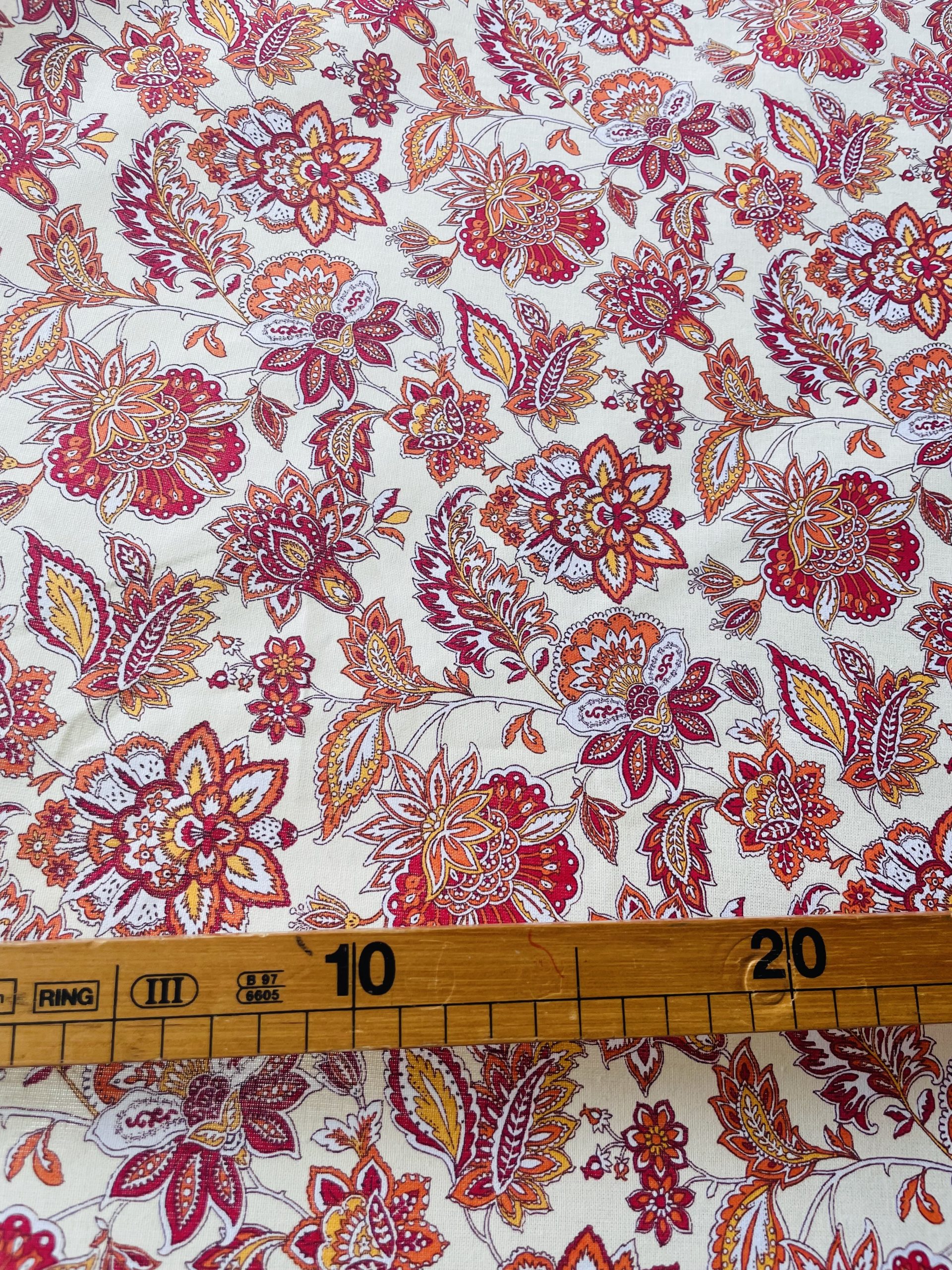 ARLESIENNE INDIENNE TERRACOTTA Des tissus en cretonne de coton , testés et approuvés OEKO-TEX , Gage de Qualité, en coton tout fin et souple, très facile à coudre parfaits pour vos créations de couture personnalisées !