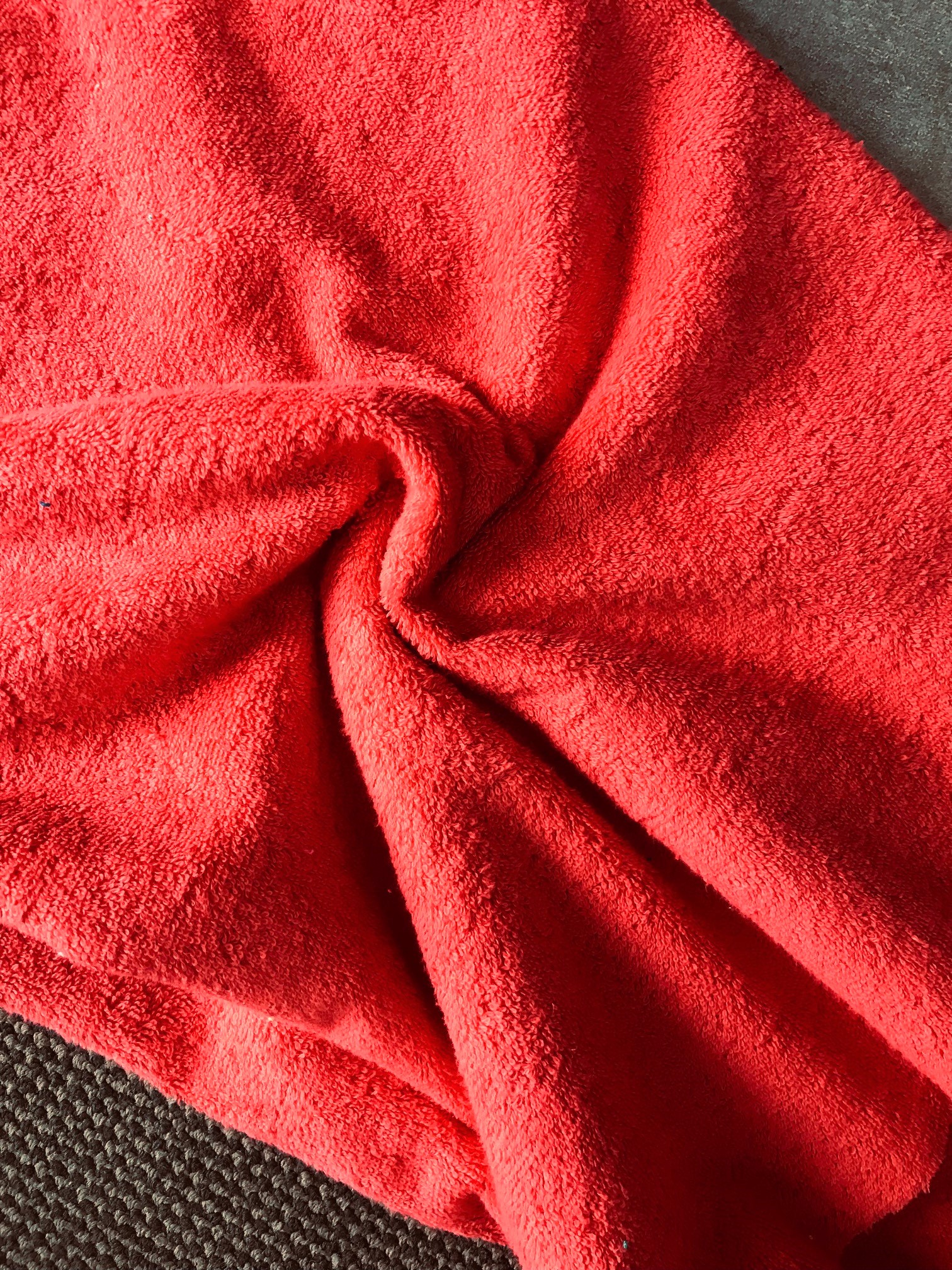 tissu éponge coton en largeur 150cm coloris rouge