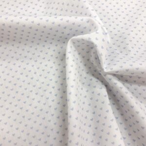 tissu coton oekotex imprimé PETITS COEURS BLEUS FOND BLANC pour coudre vêtements et petites créations Déco DIY