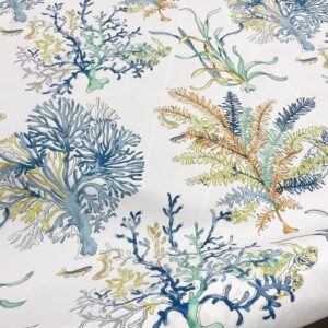 Tissu épais en polyester imprimé motifs Coraux et Mer tons bleutés