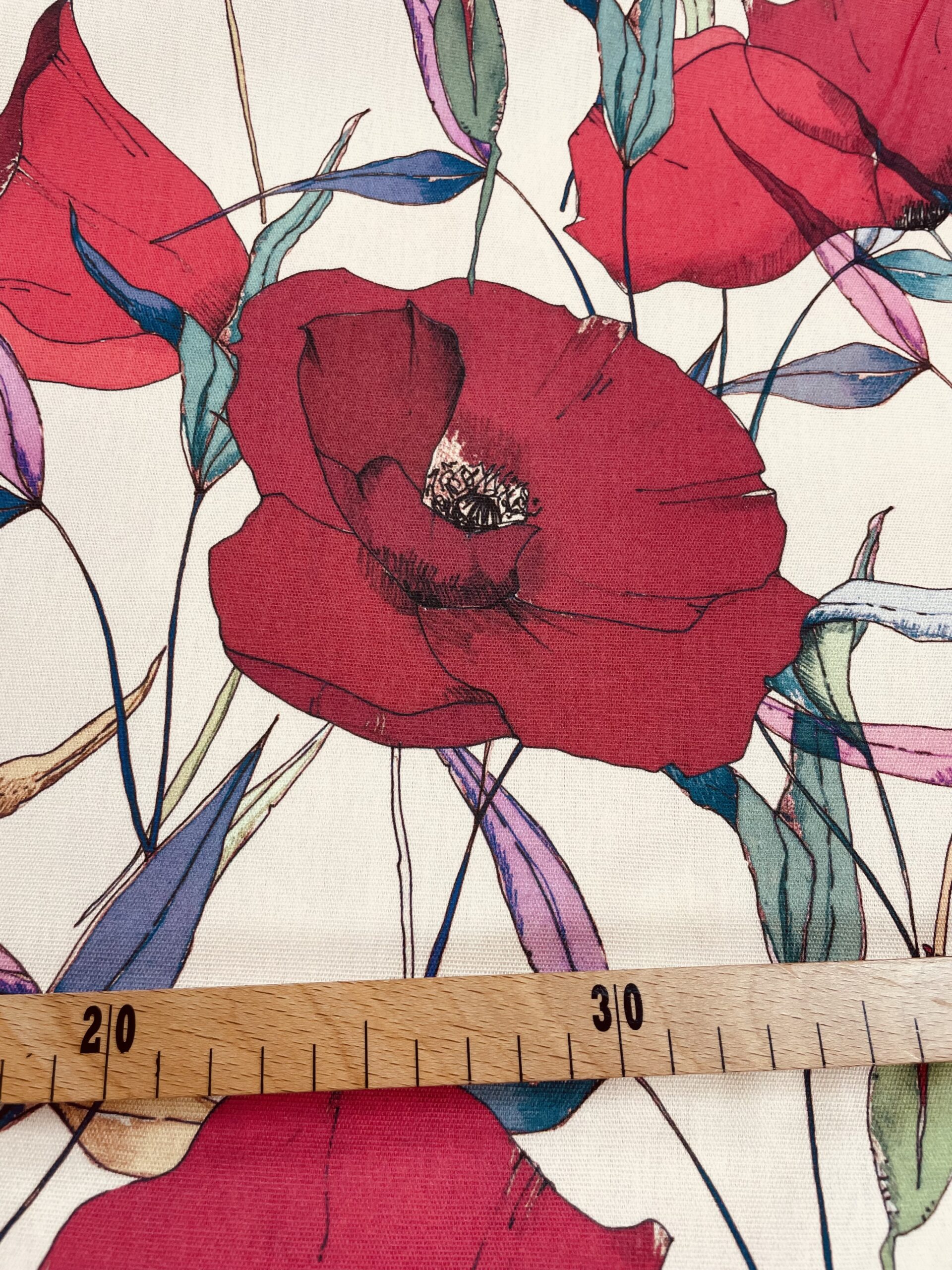 tissu plein air REF Coquelicot Digisun fond SABLE en 160cm de largeur
