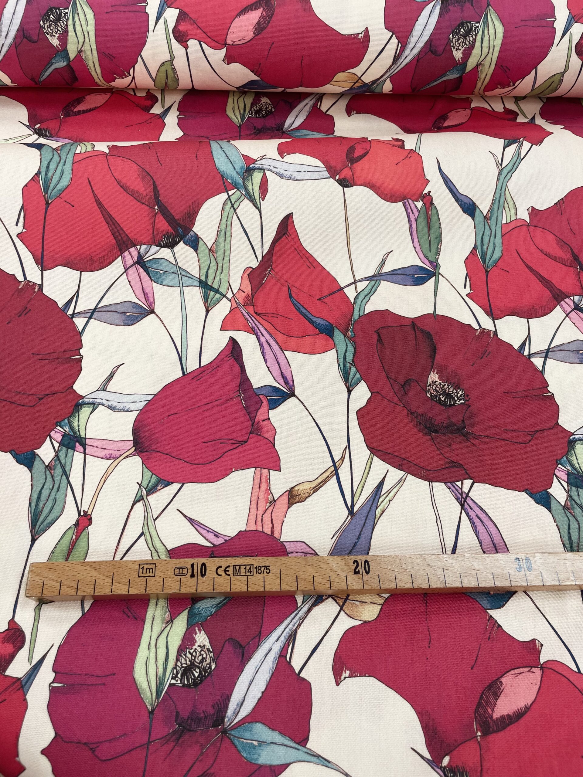 tissu plein air REF Coquelicot Digisun fond SABLE en 160cm de largeur